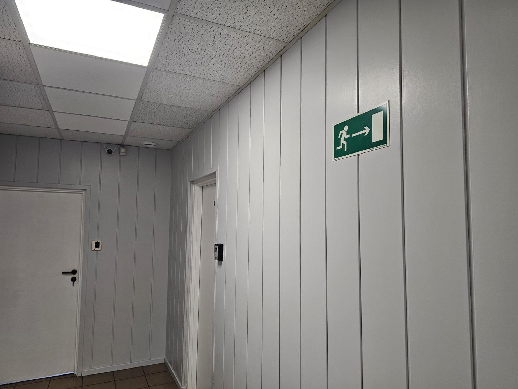 Rest Hostel Airport Modlin Nowy Dwór Mazowiecki Exteriör bild