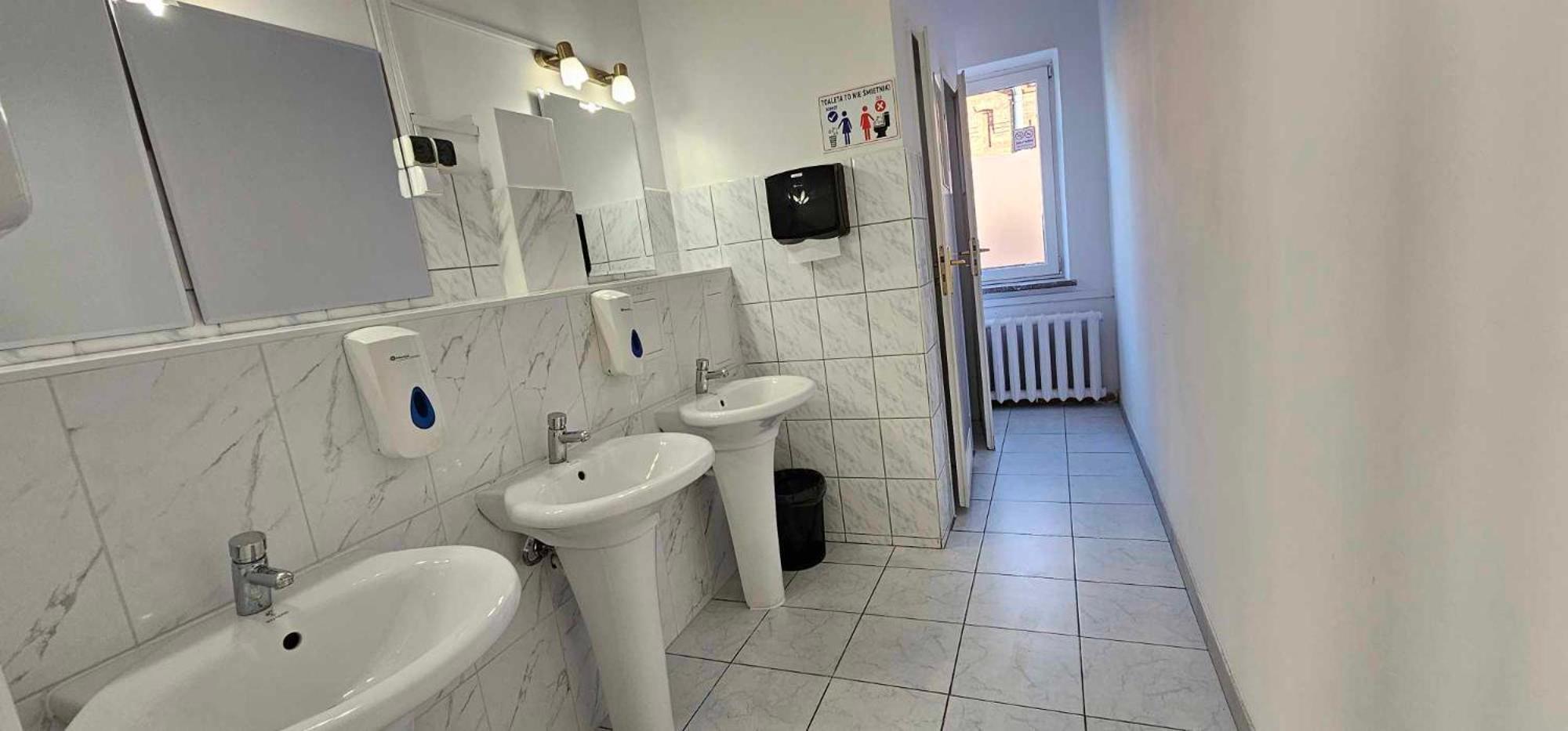 Rest Hostel Airport Modlin Nowy Dwór Mazowiecki Exteriör bild